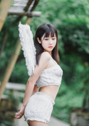 动漫成年美女黄漫网站在线看_最新国语全集在线