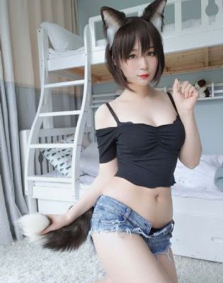 青青伊人国产_BD英语电影免费在线