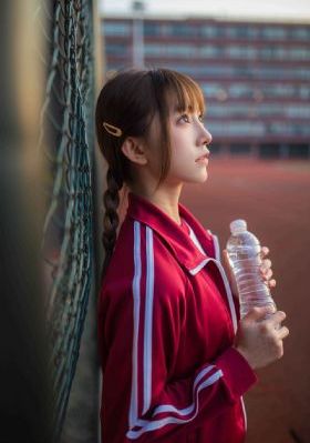 日韩阿v_超清电视剧在线观看