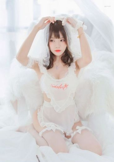 【精品推荐】极品女神勾引出租司机_BD高清电影在线