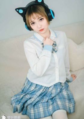 美女黄黄的视频在线观看AI区_BD高清免费观看