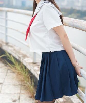 亚洲女人下面毛茸茸湿漉漉_4K动漫免费观看